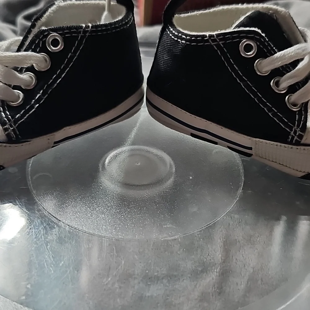 I Baby Black and White Sneakers - Picture 6 of 7